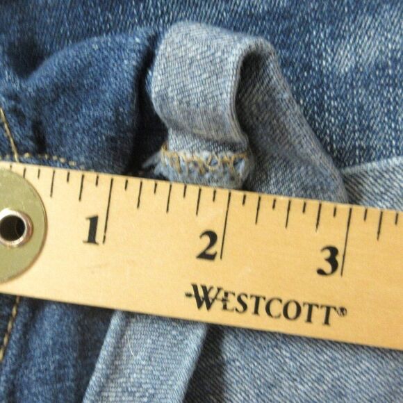 AEROPOSTALE Shorty Cuffed Jean Shorts Sz 6 Ripped Distressed Blu Denim Hot Pants - Picture 12 of 12